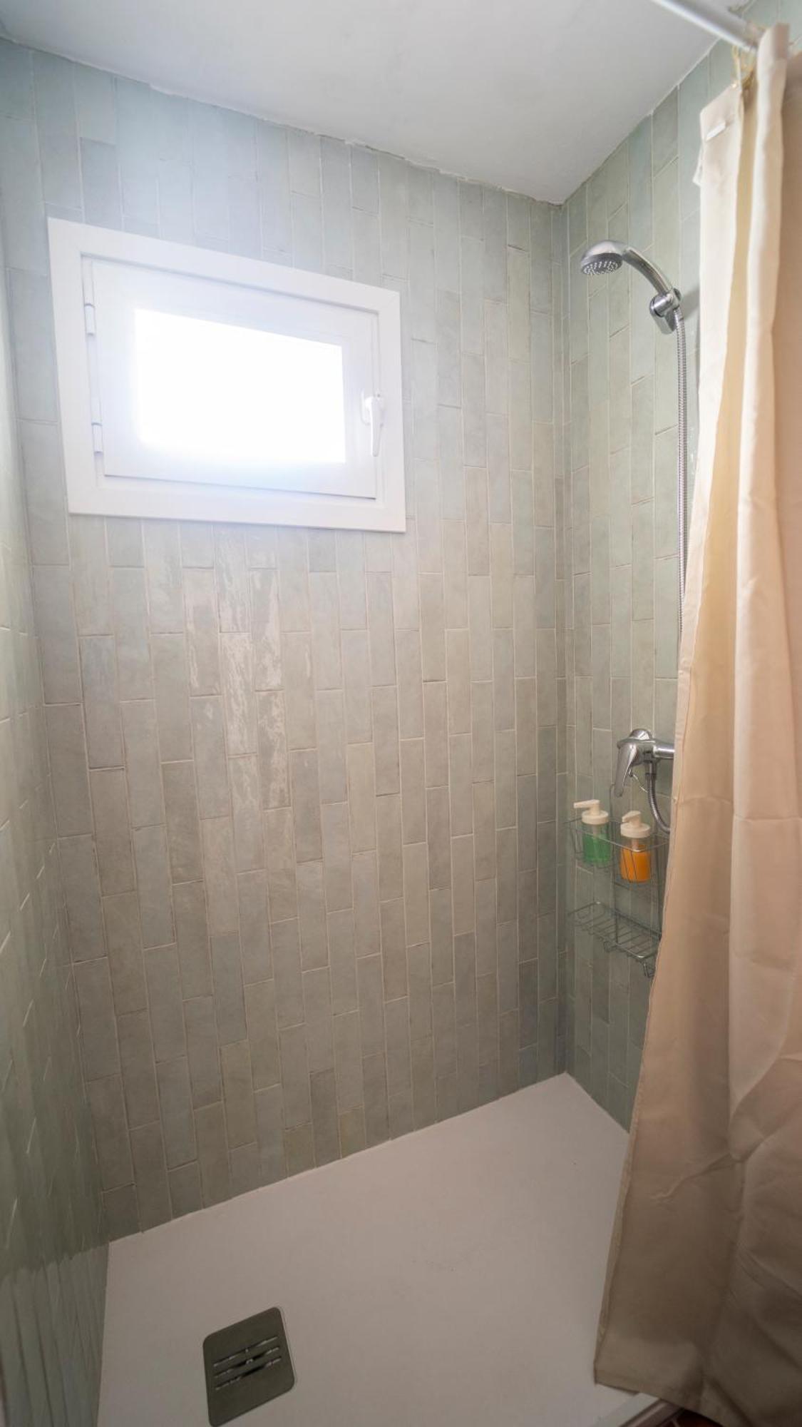 L57 - En Homestay Orgiva